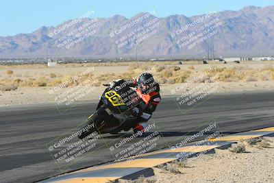 media/Jan-10-2025-CVMA Friday Practice (Fri) [[489e0da257]]/Group 4 and Trackday/Session 2 (Turn 4 Inside)/